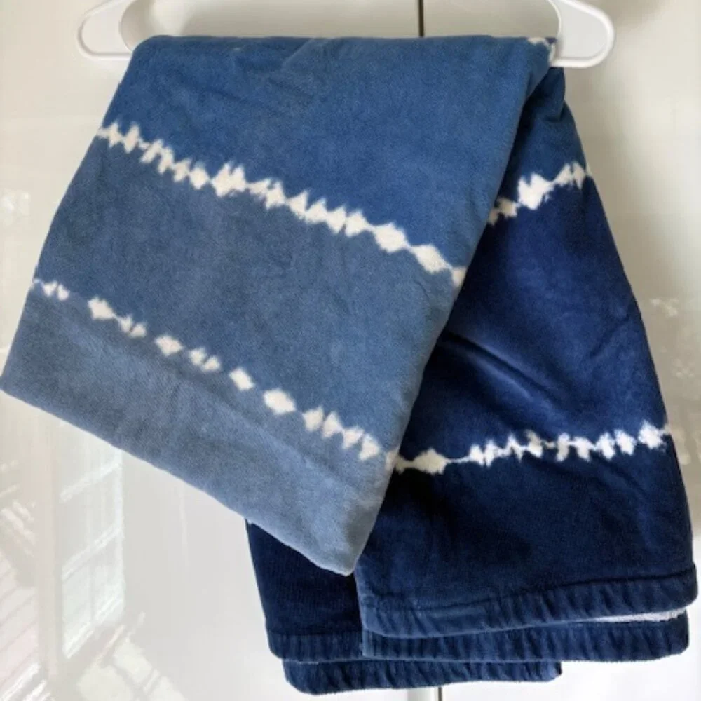 Pottery Barn Teen still very